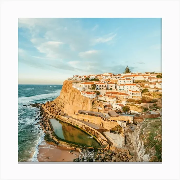 Cascais Portugal, Felsen Dorf am Meer Fotografie Canvas Print by Carinaprint