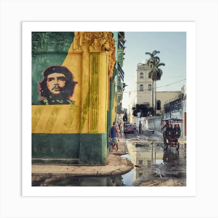 Grafitti La Habana Vieja Art Print by 1x
