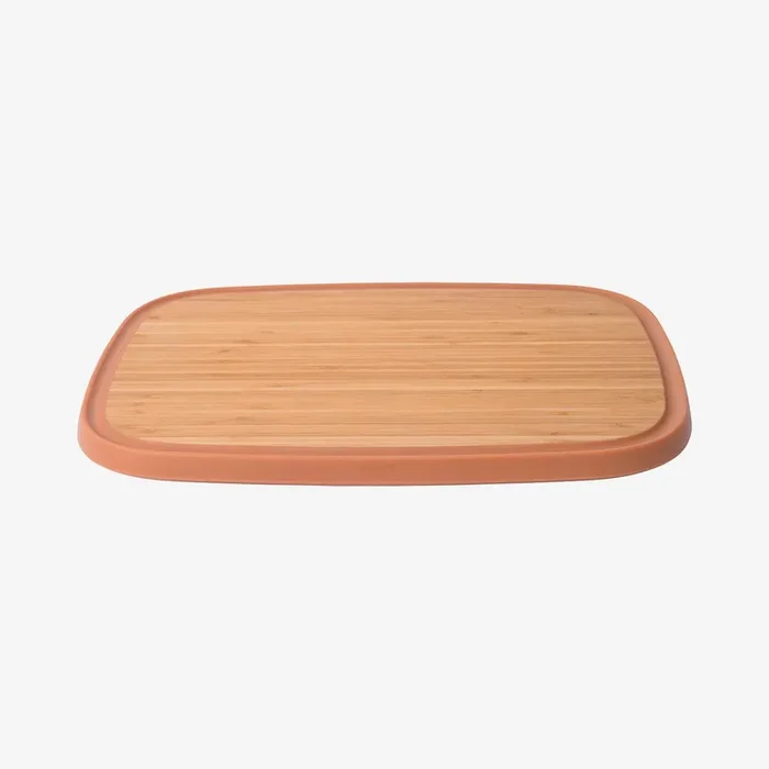 Leo Anti-Slip Cutting Board – Natural – Bamboo by BergHOFF